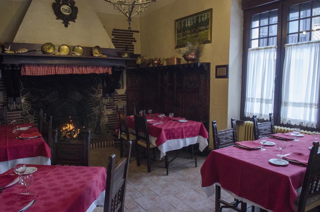 Hostal Ayestaran II Lekunberri Eksteriør bilde